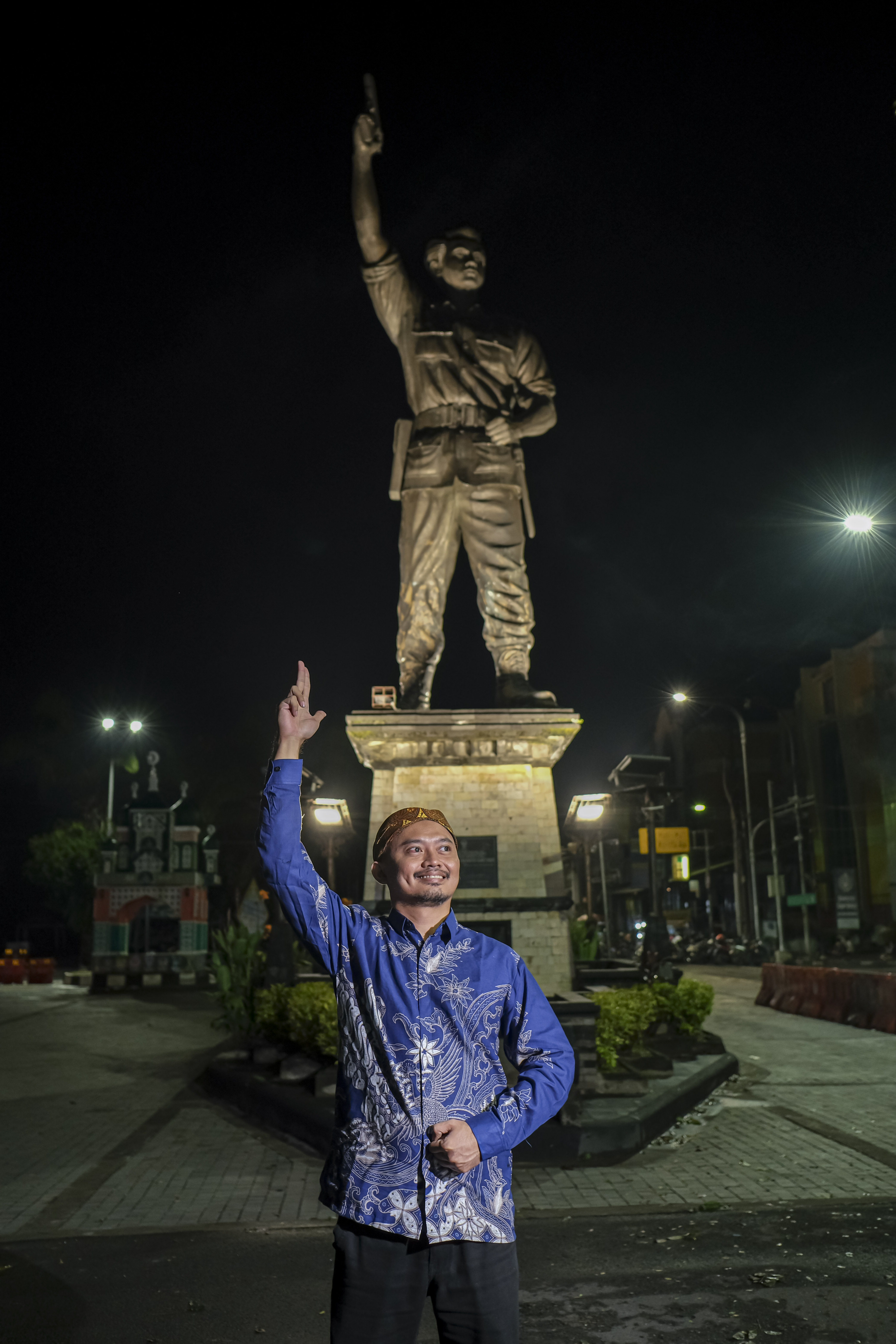 cover-PEKSI NAVY SELING Kemeja Batik Pria Solo Lengan Panjang Lapis Furing BY Mbahblangkonsolo-1