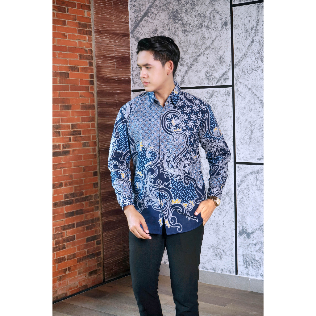 img-GEMILANG BIRU Kemeja Batik Pria Solo Lengan Panjang Lapis Furing By BATIKSOLOAMANAH-2