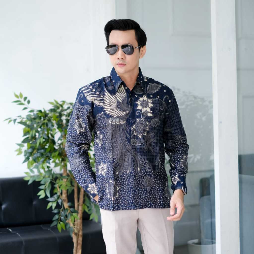 cover-MLIWIS KAMBOJA Kemeja Batik Pria Solo Lengan Panjang Lapis Furing By BATIKSOLOAMANAH-1