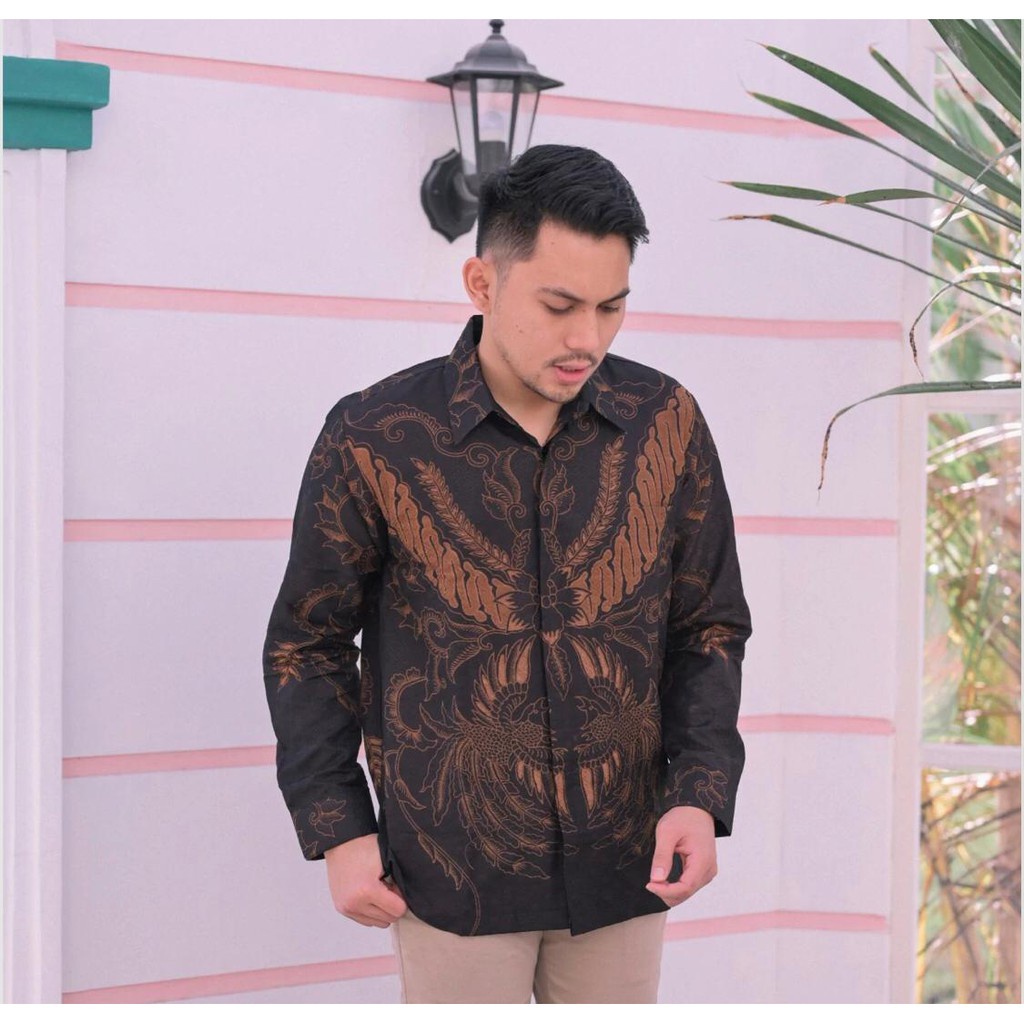 cover-SAMANHUDI Kemeja Batik Pria Solo Lengan Panjang Lapis Furing By BATIKSOLOAMANAH-1