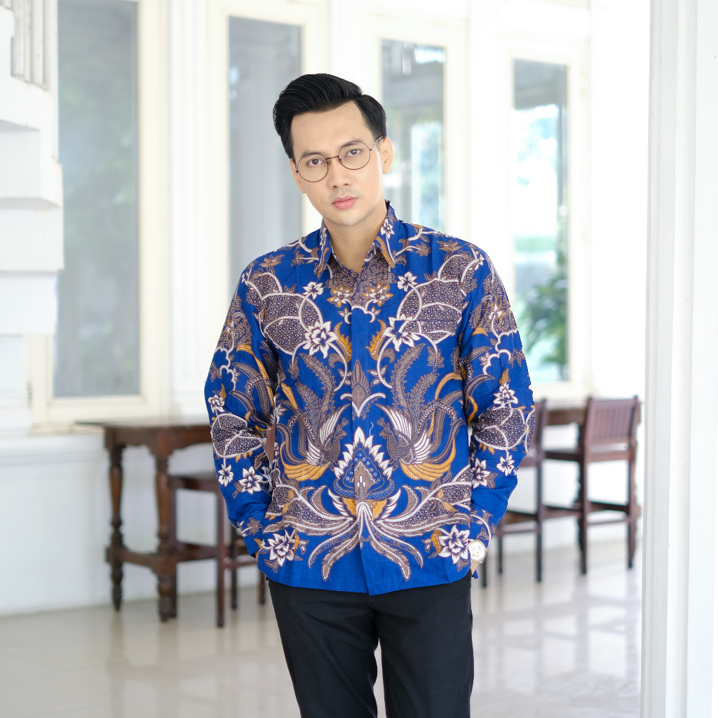 cover-GURDO MAWAR BIRU Kemeja Batik Pria Solo Lengan Panjang Lapis Furing By BATIKSOLOAMANAH-1
